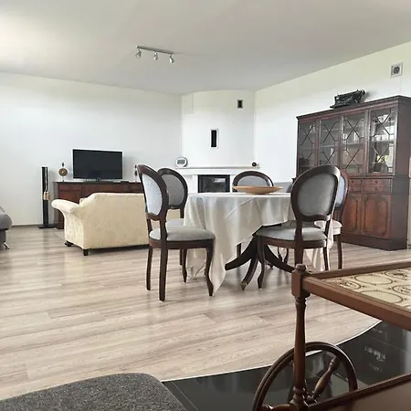Czerwony Domek Na Mazurach Nad Jeziorem - Hotel *
